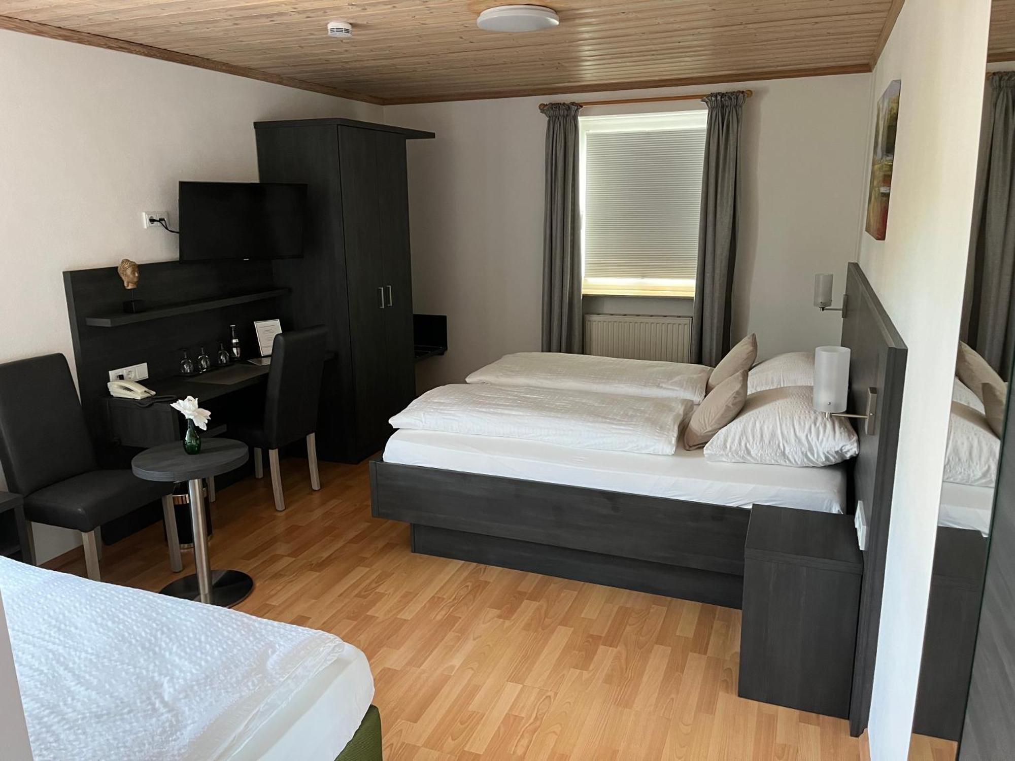 Hotel Am Ludwigskanal เวนเดิลชไตน์ ภายนอก รูปภาพ